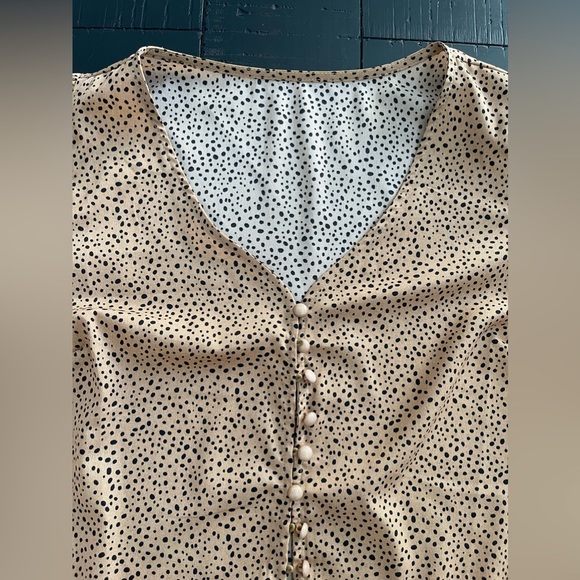 Light brown polka dot button down women’s top - Picture 2 of 5